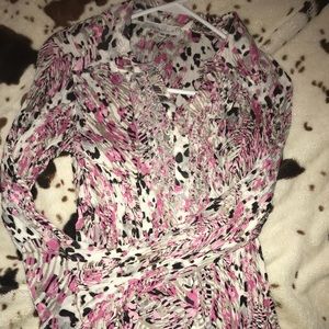 Ladies slim fit long sleeve button down shirt